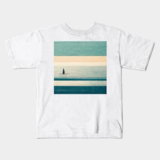 Sailing on a Sunny Day Kids T-Shirt